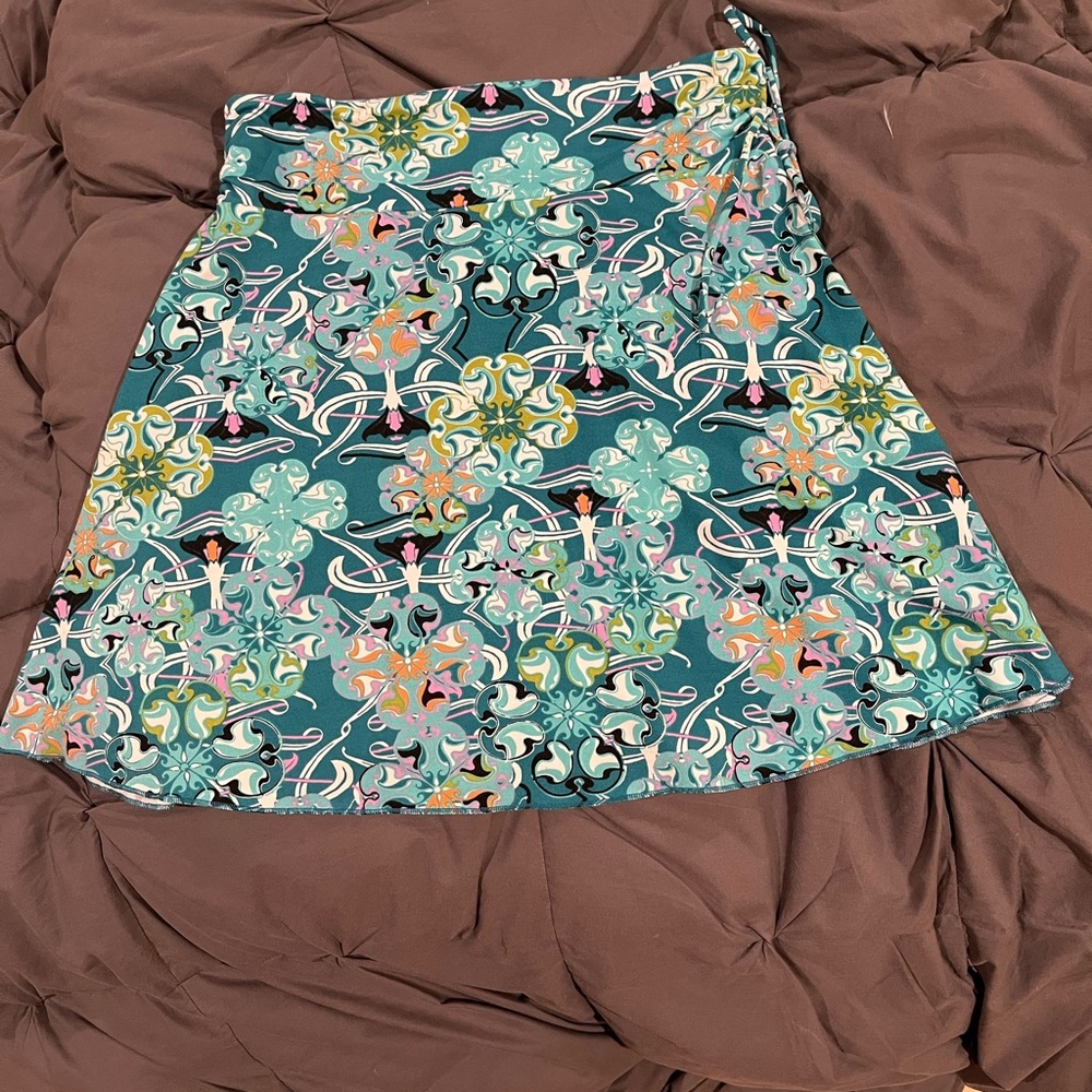 Soybu size medium skirt/like new